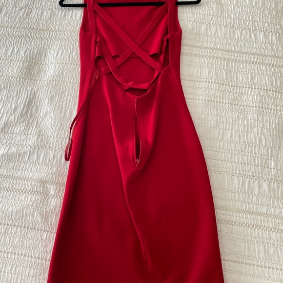 Gorgeous Dsquared red midi dress. - Picture 4 of 7